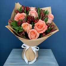 Букет Сплетённые любовью в Александровке Оренбургской области Букет цветов из: Розы и Альстромерии в Александровке Оренбургской области