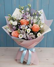Букет цветов из:  Лизиантусы, Розы, Альстромерии и Гипсофила в Александровке Оренбургской области