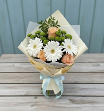Букет цветов из:  Герберы, Розы и Хризантемы в Александровке Оренбургской области